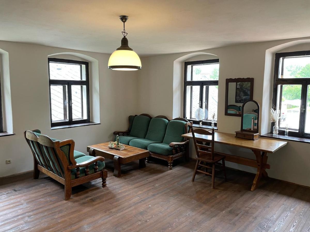 Buskovsky Mlyn 1580 Dolní Bousov Quarto foto